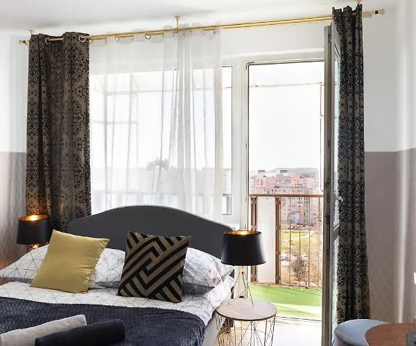Clicktheflat Conrada Apart Rooms